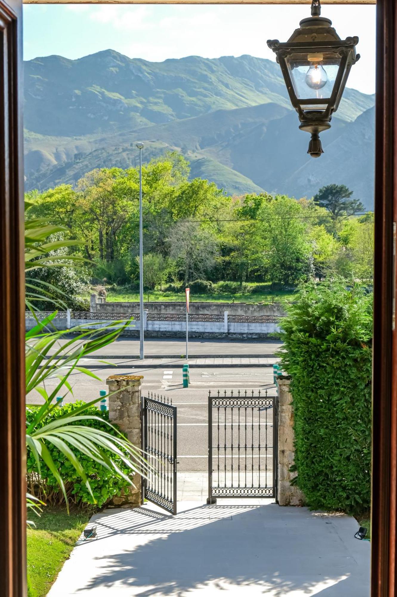 Indiana Boutique Hotel Llanes Exterior photo